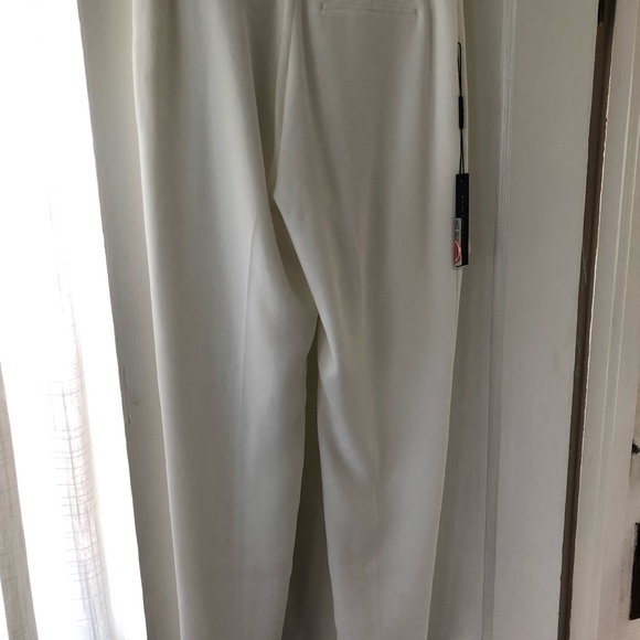 white pants - Picture 4 of 5